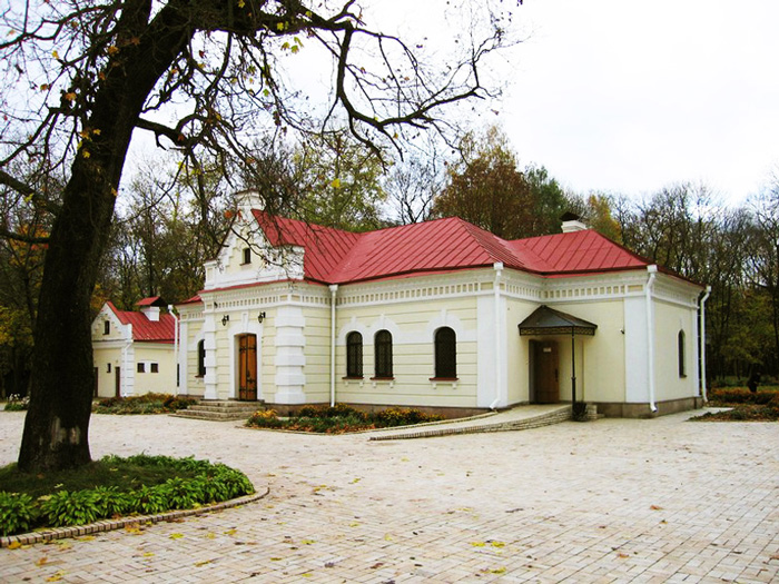 Dom Kochubeya-2